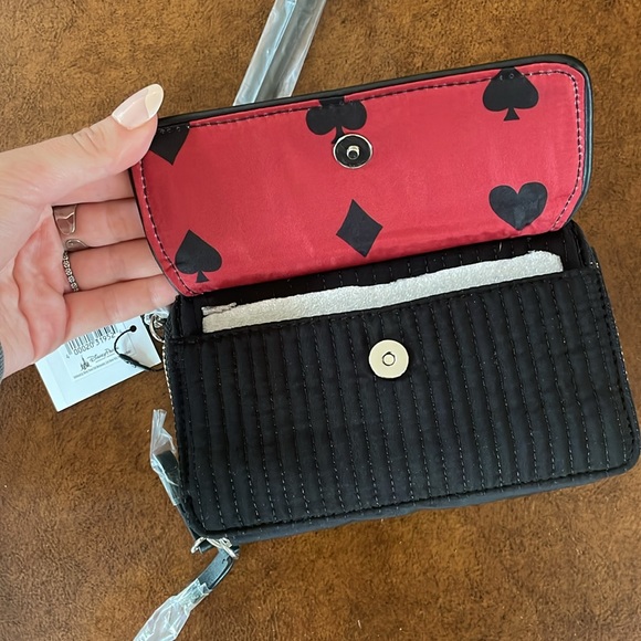 Alice in wonderland cross body Vera Bradley purse - Picture 2 of 5